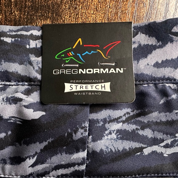Greg Norman Golf Shorts Men's Blue Camo ML75 Microlux PlayDry Stretch - Picture 10 of 14